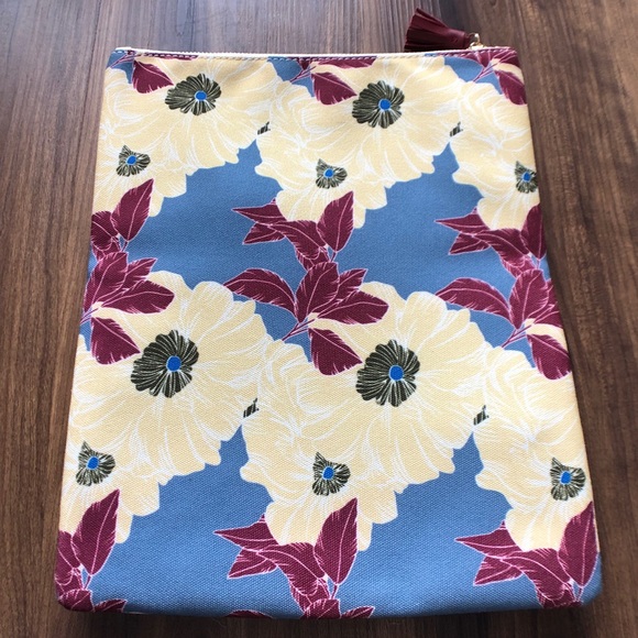 Rachel Pally Bloom reversible clutch - Picture 2 of 6